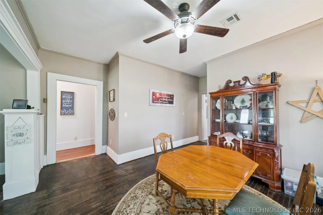 Photo of 505 N Cimarron Avenue