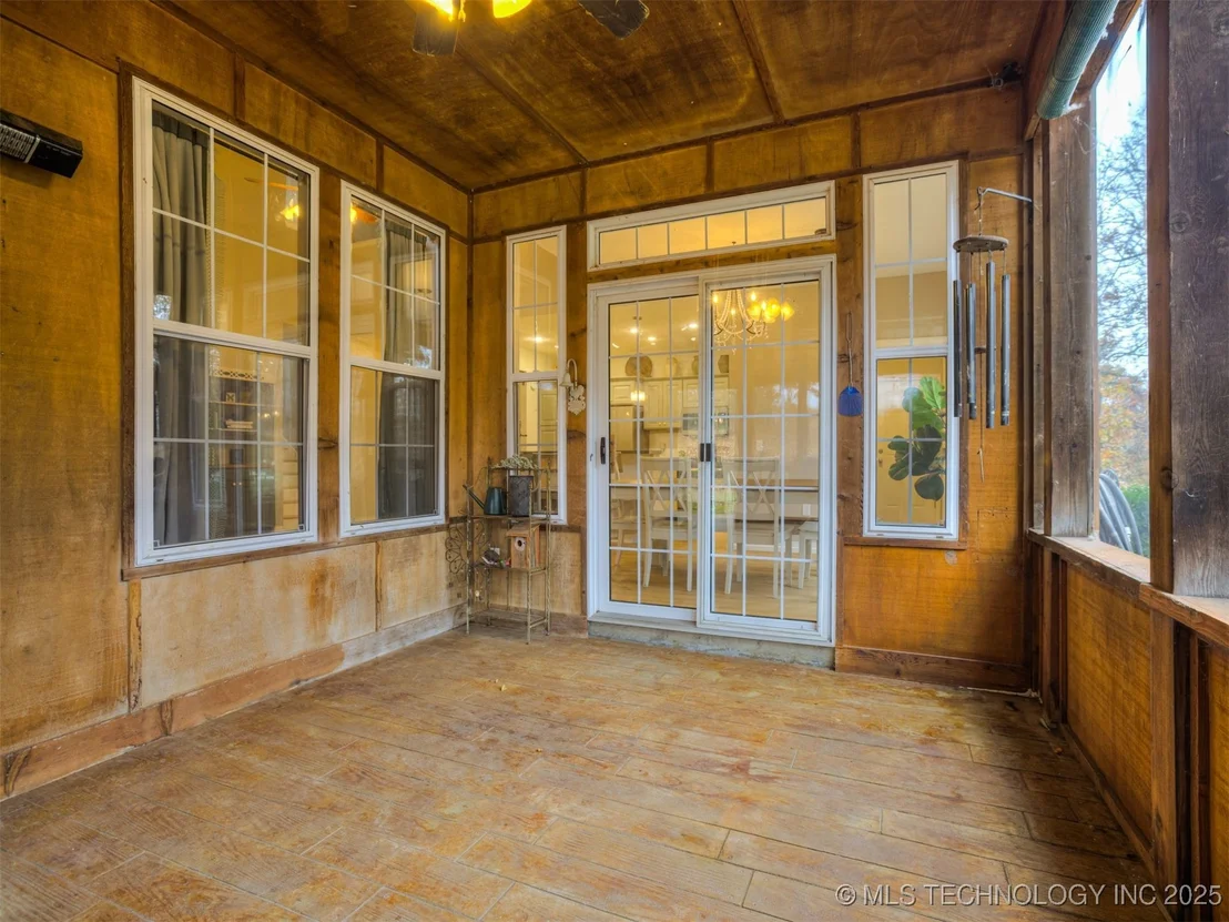 Photo of 2485 Avalon Drive