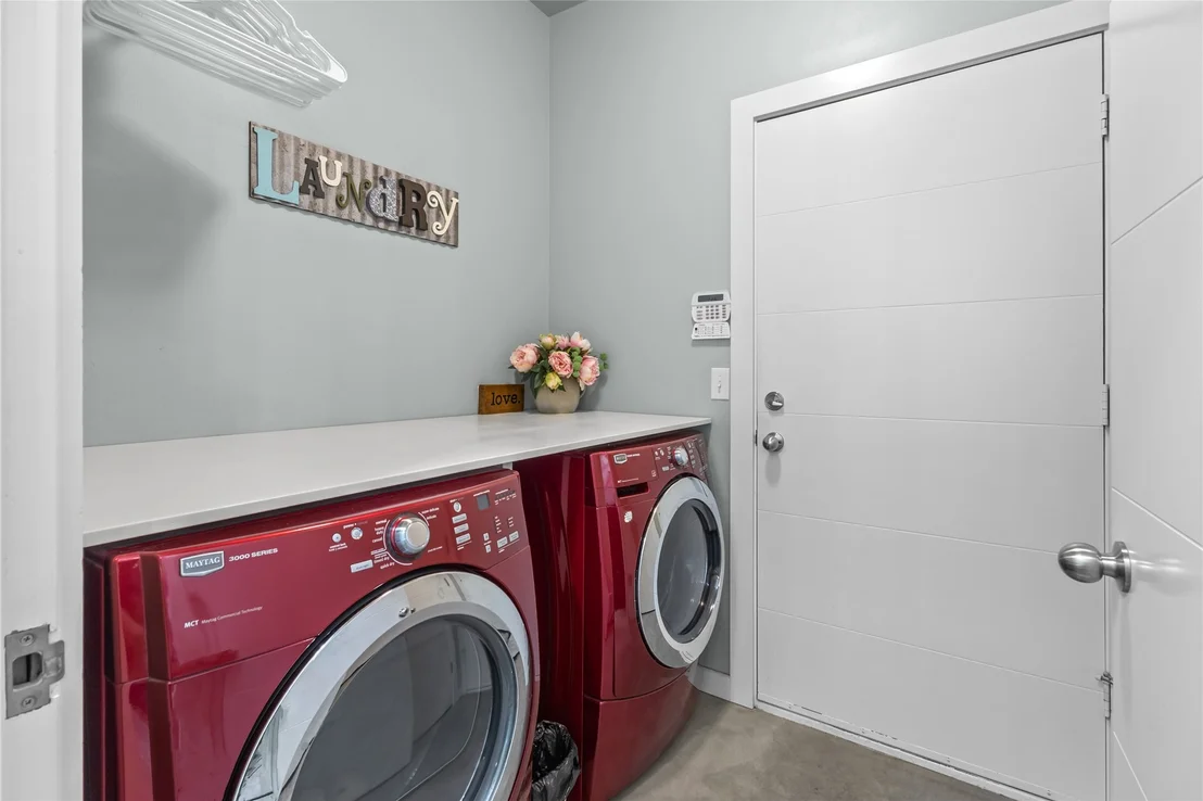 Photo of 905 N E Street