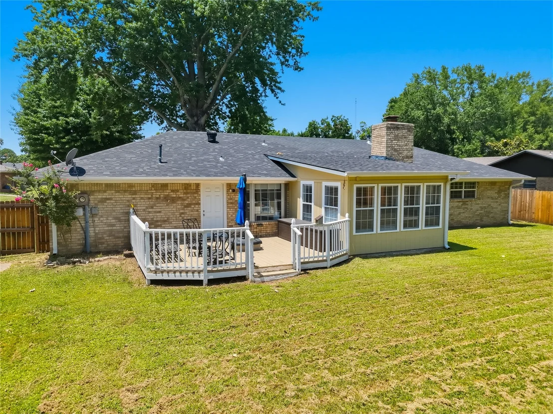 Photo of 8217 Meadow Drive
