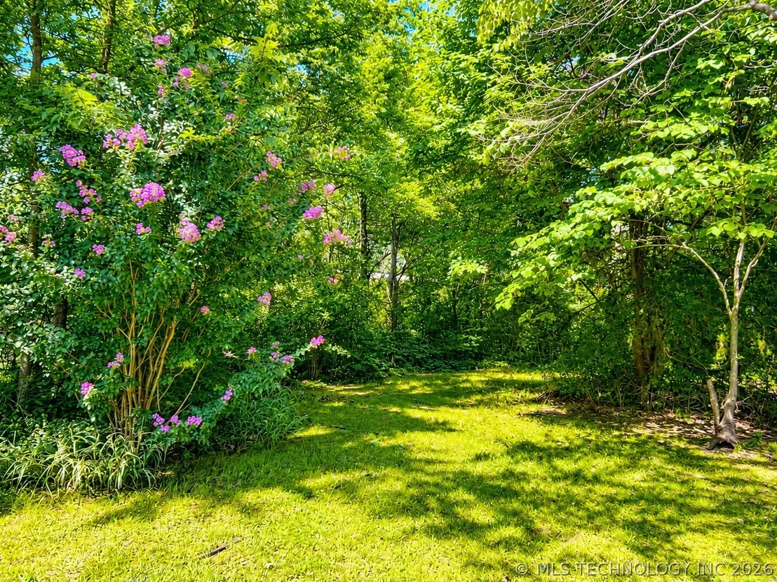 Photo of 15895 Briar Road