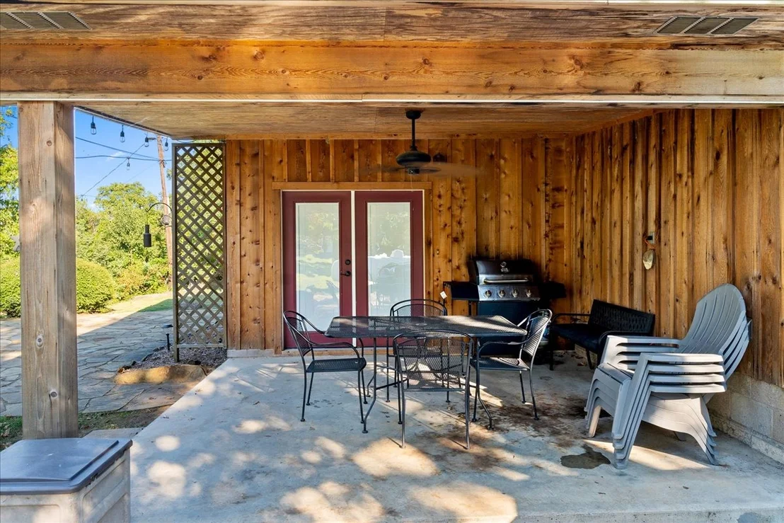 Photo of 1614 Sherwood Road