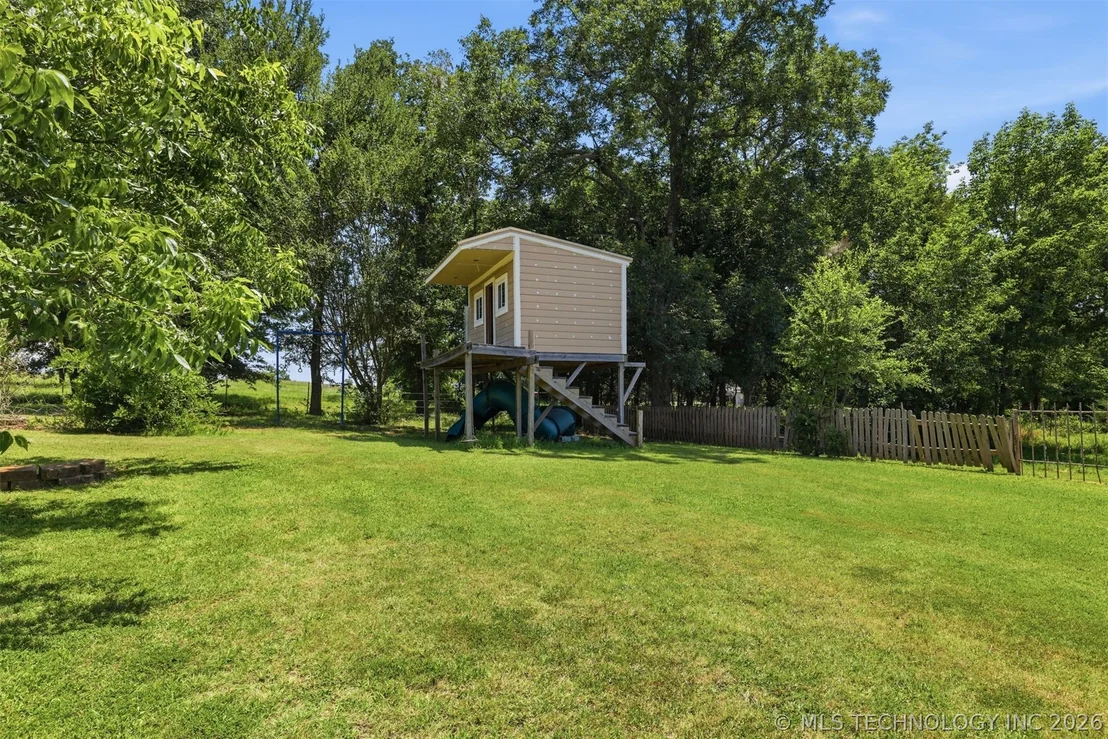 Photo of 2464 S Roberta Road