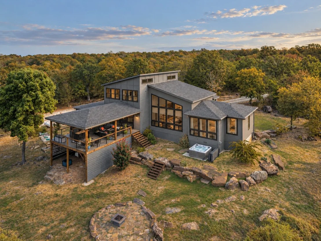 Photo of 1073 Hidden Ridge Road