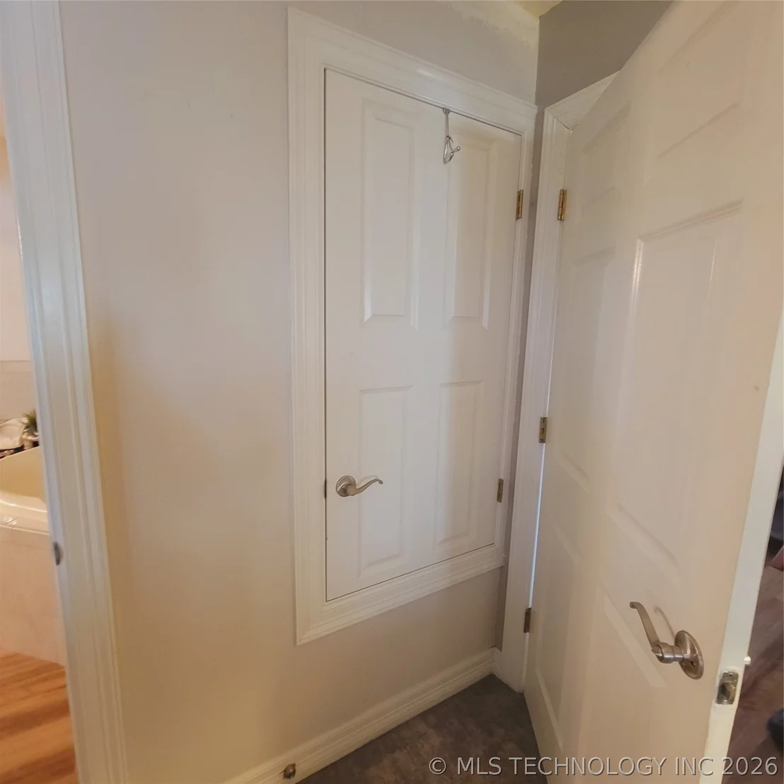 Photo of 324 Falcon Lane