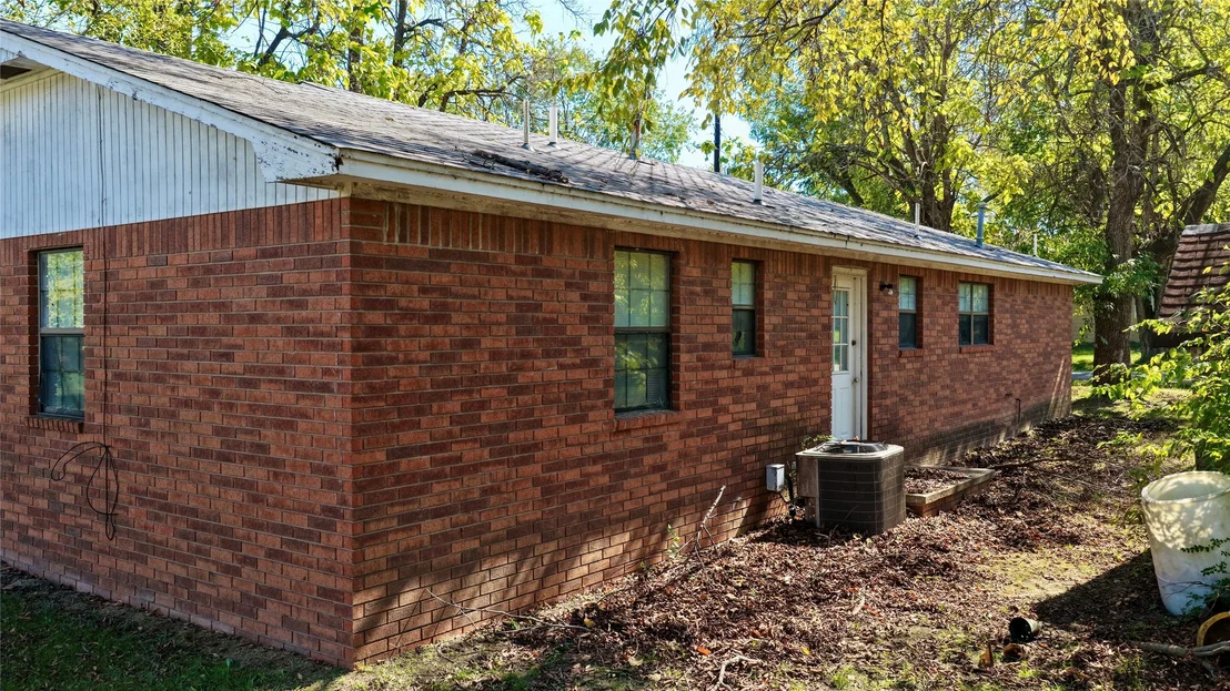 Photo of 602 NW 4th Street