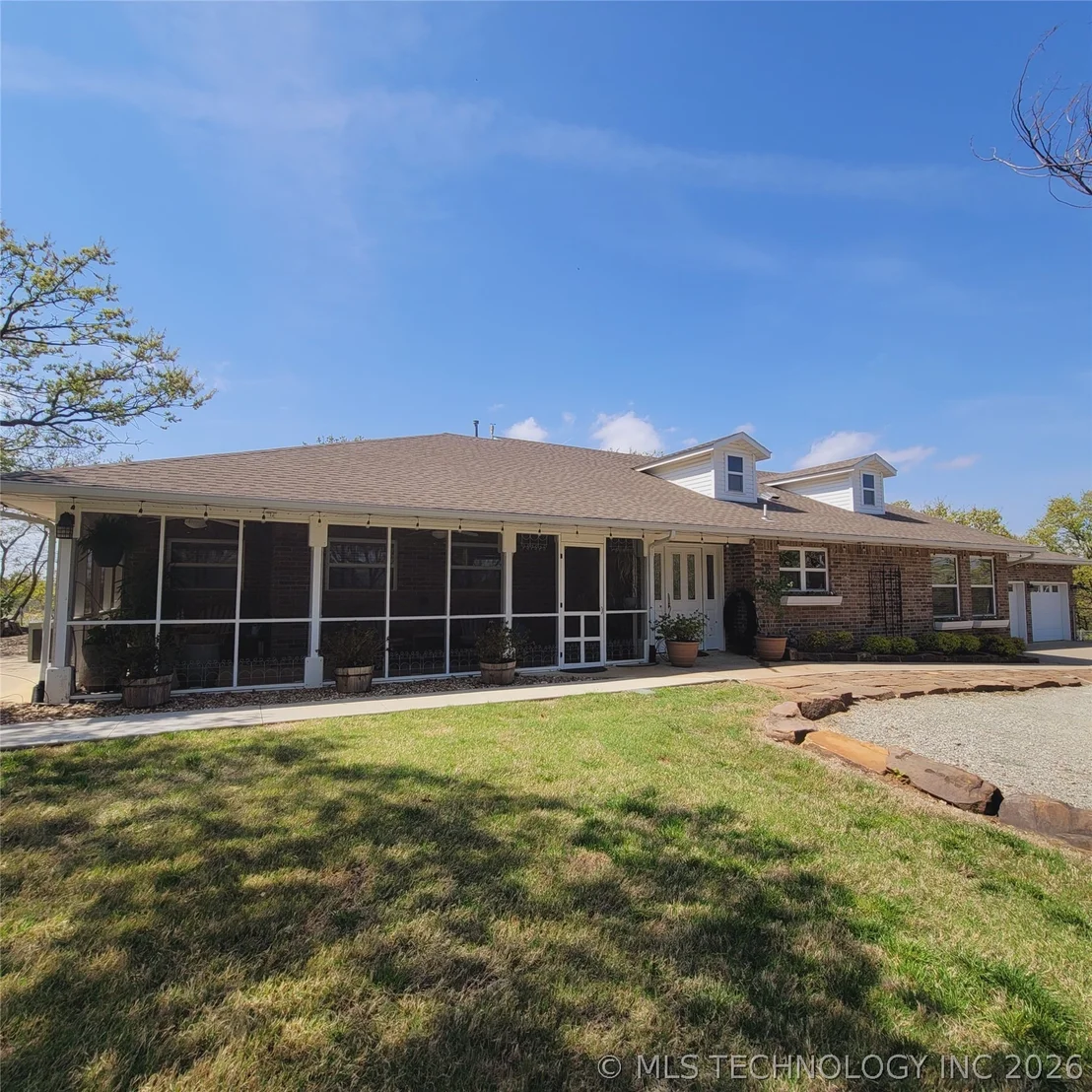 Photo of 324 Falcon Lane