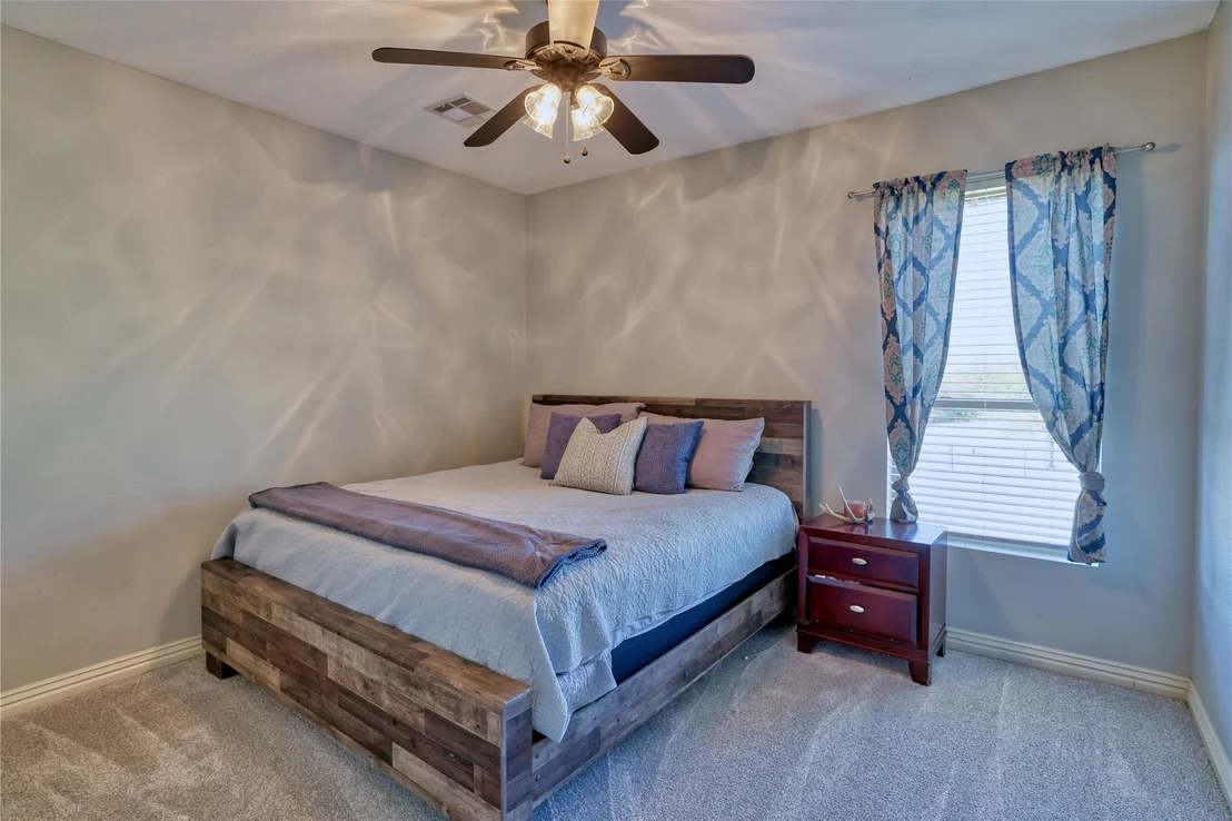 Photo of 905 Summit Ridge
