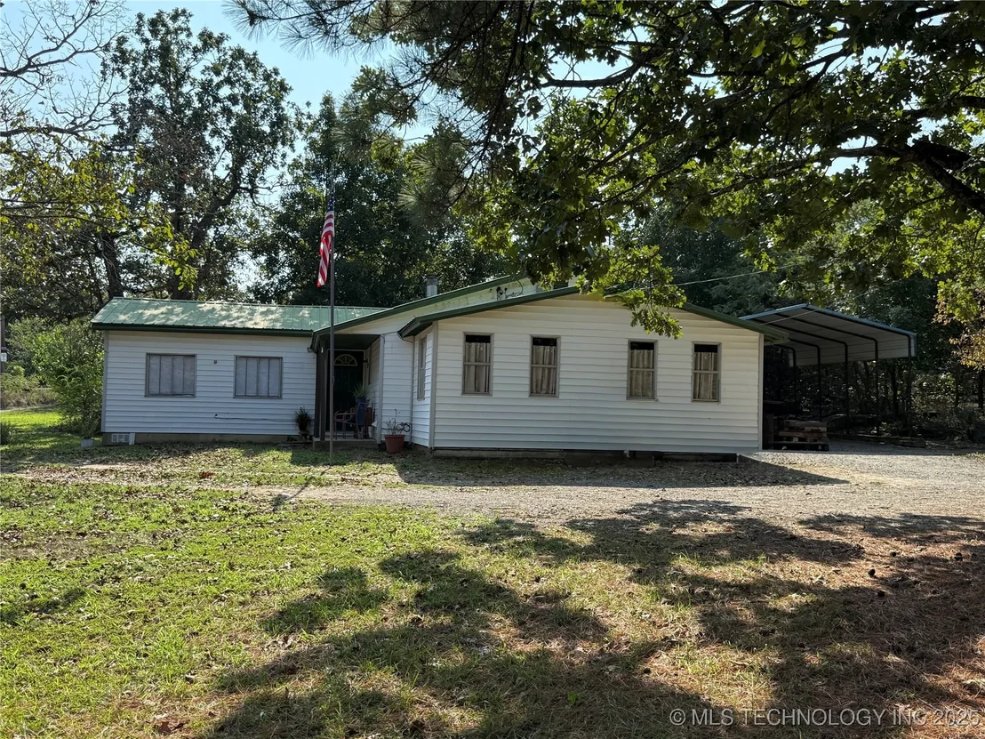 Photo of 319 Lake Drive