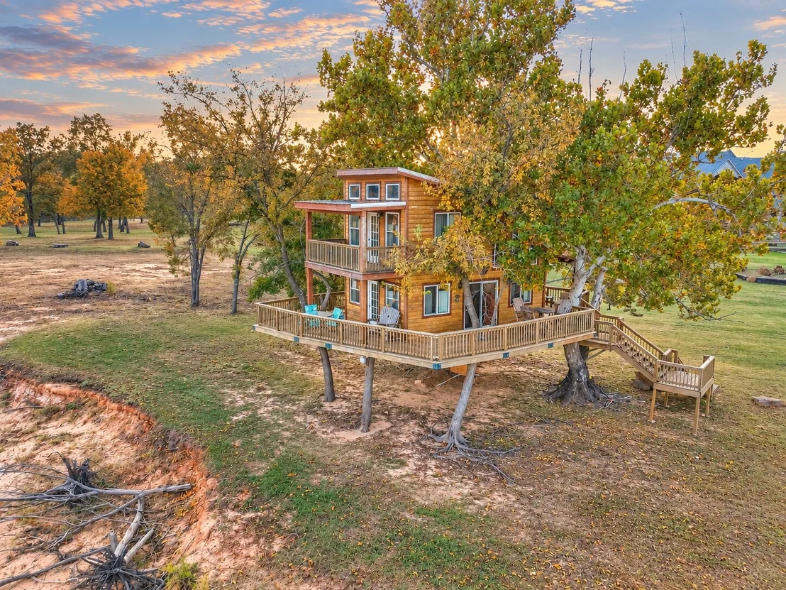 Photo of 414498 E 1170 Road