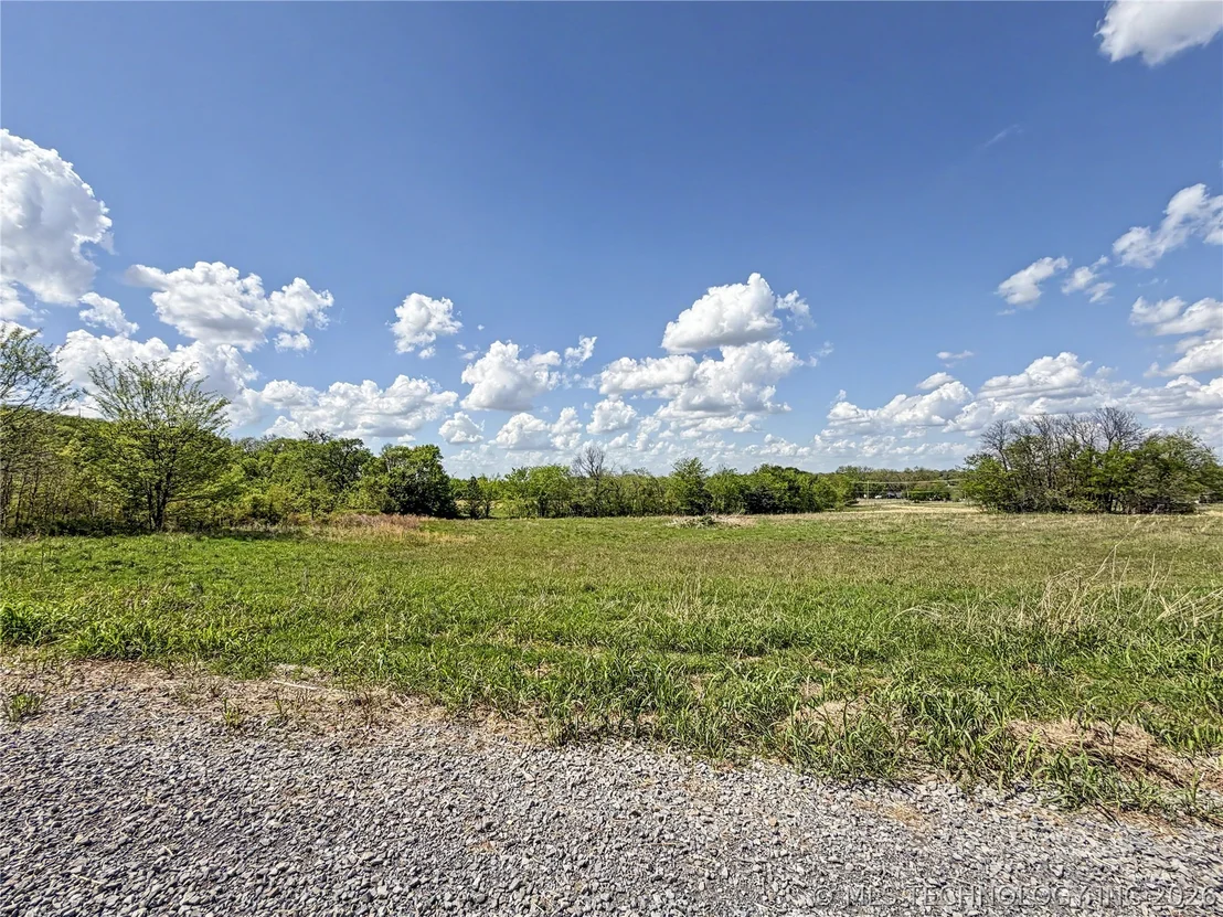 Photo of 420 S Thunder Road