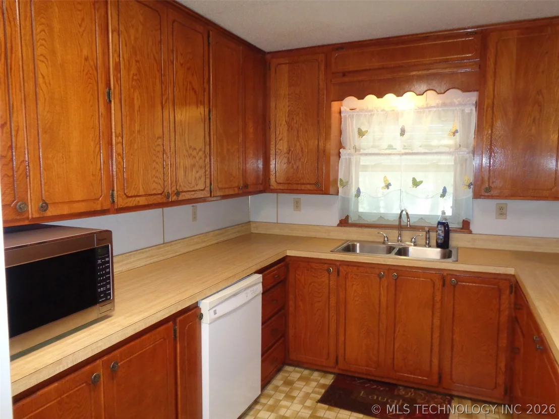 Photo of 211 Oak Avenue