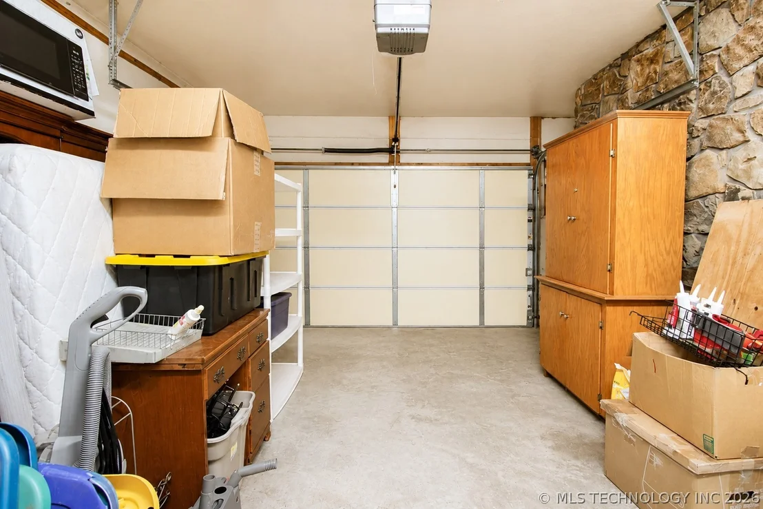 Photo of 15895 Briar Road