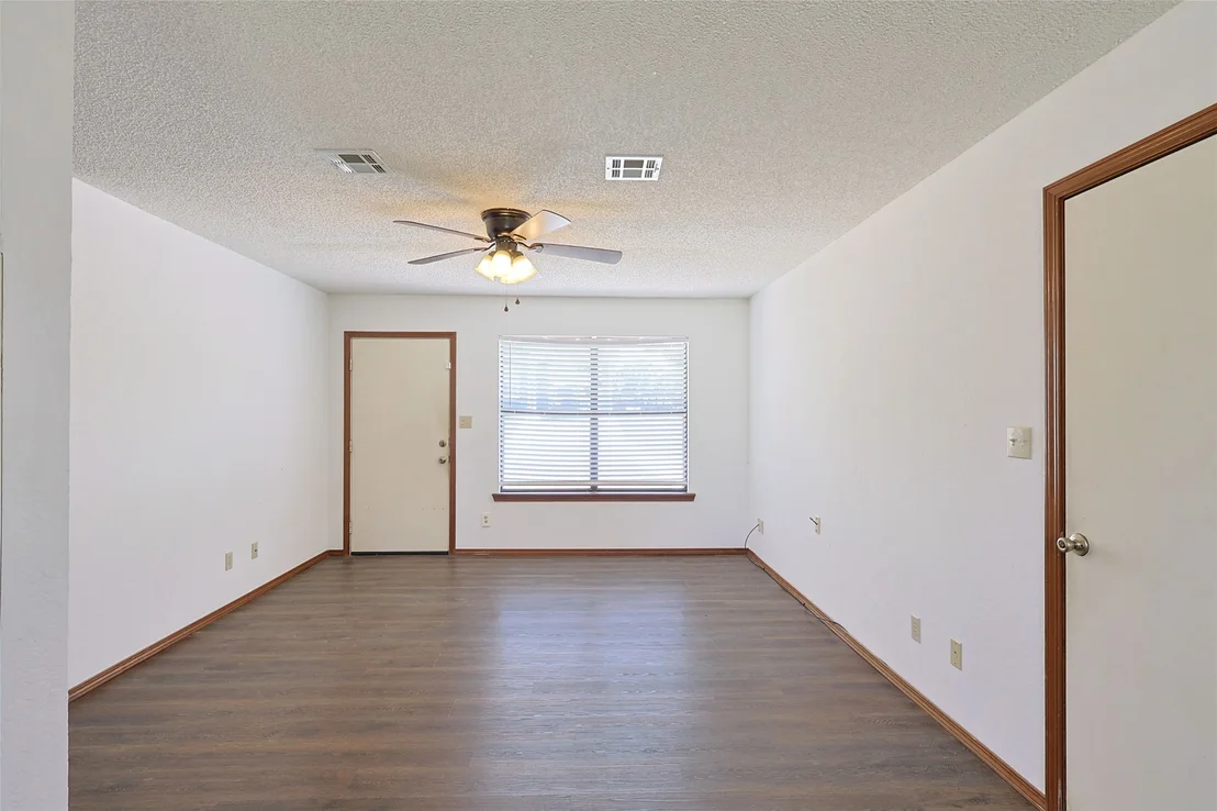Photo of 1812 Sunset Drive