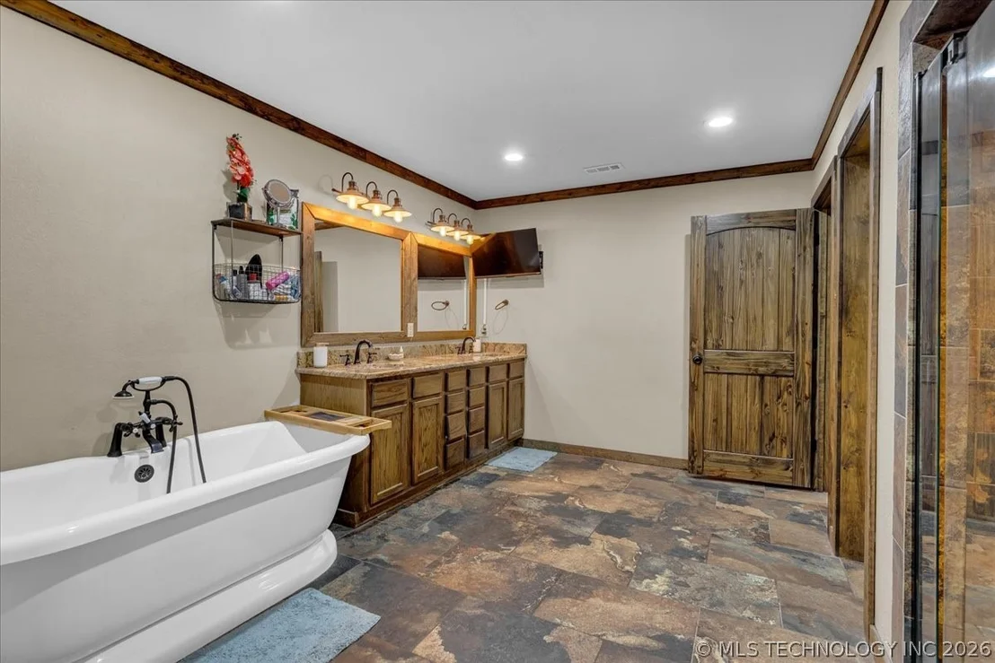 Photo of 2087 Willafa Woods