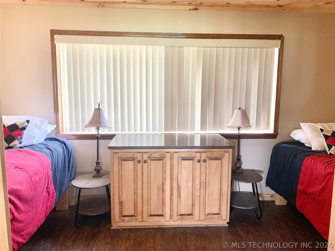 Photo of 113 N Sam Boulevard