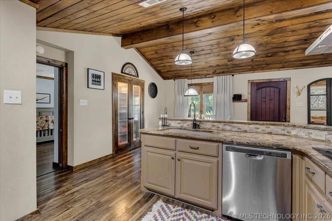 Photo of 2087 Willafa Woods