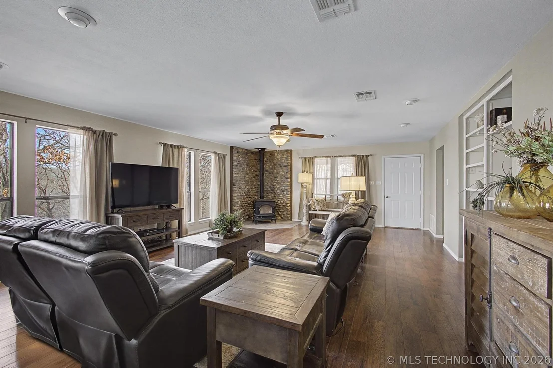 Photo of 5328 Monroe Road