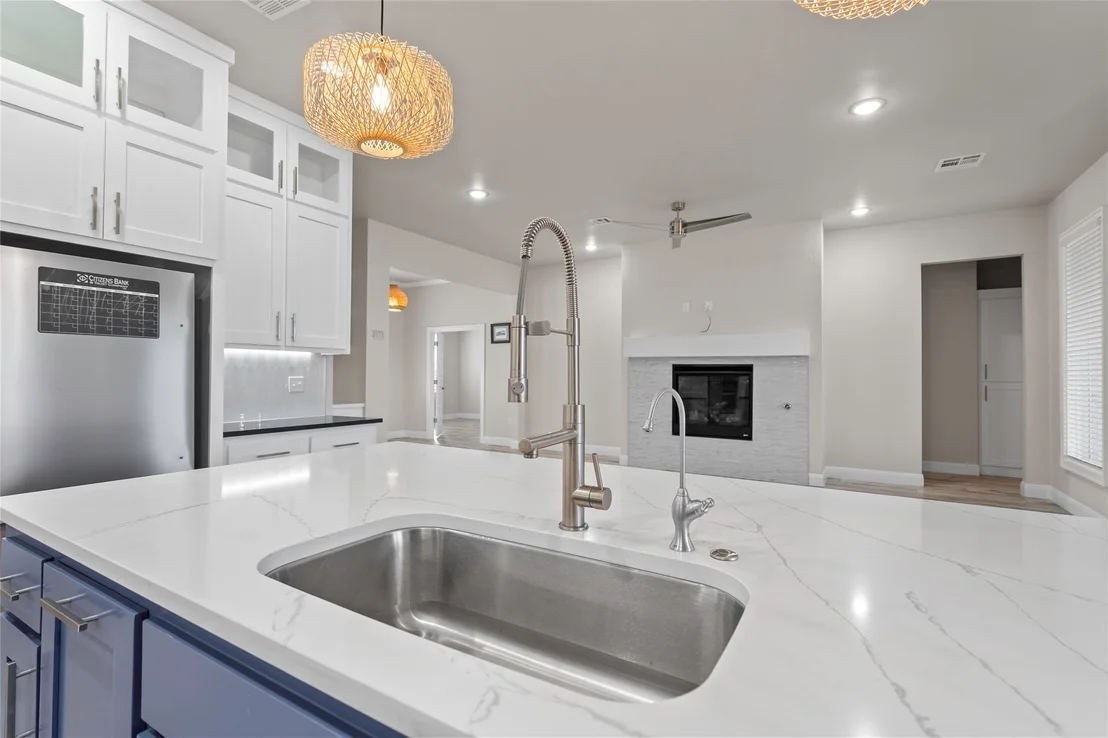 Photo of 714 Prairie View Road