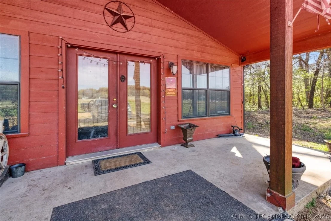 Photo of 2576 Winnett Road