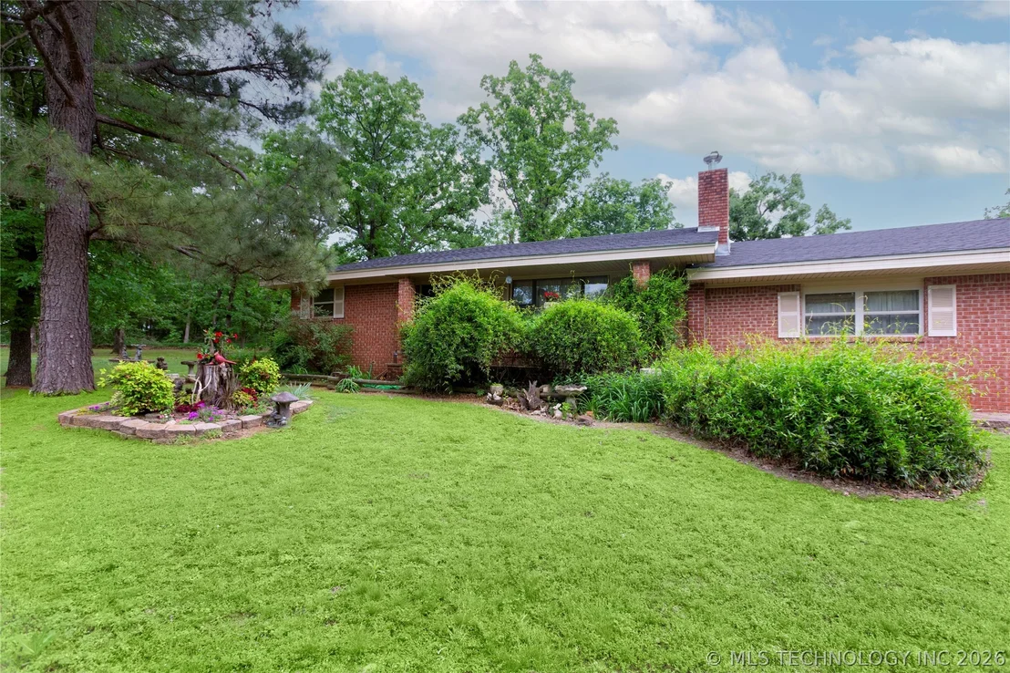 Photo of 105 W Mockingbird Lane