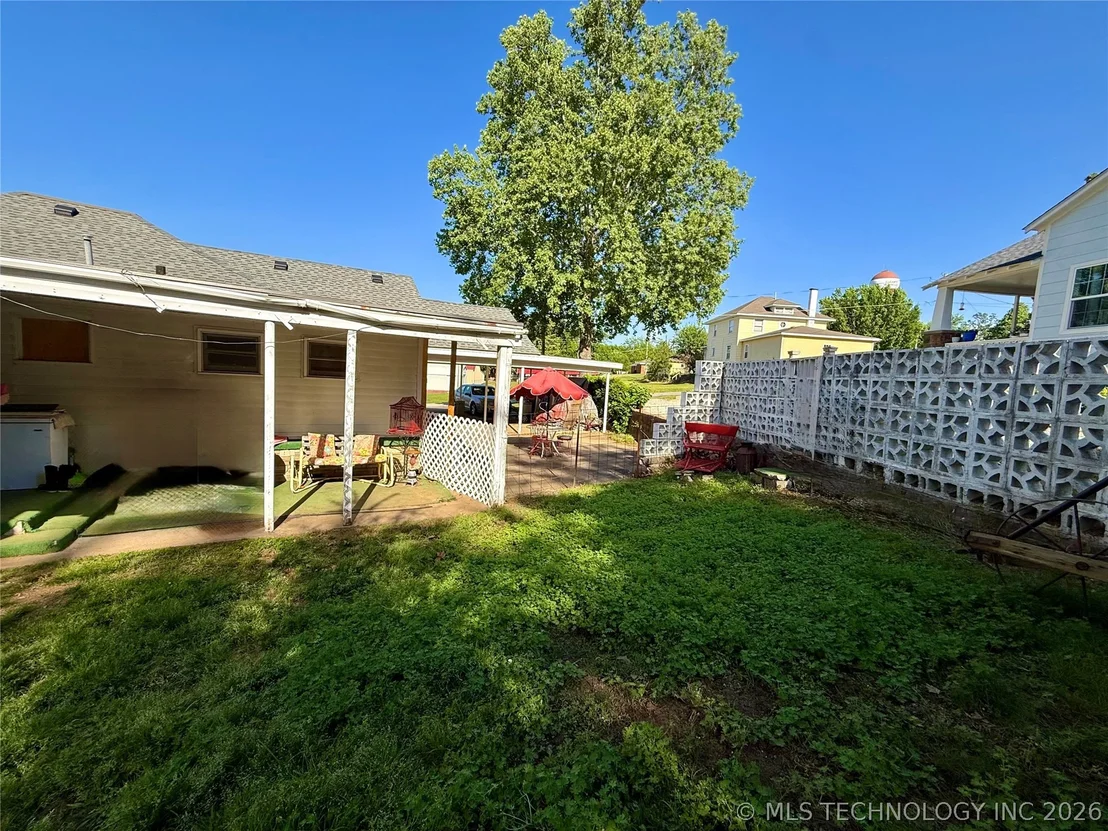 Photo of 501 High Street
