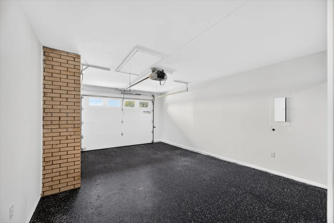 Photo of 14630 Edward Loop