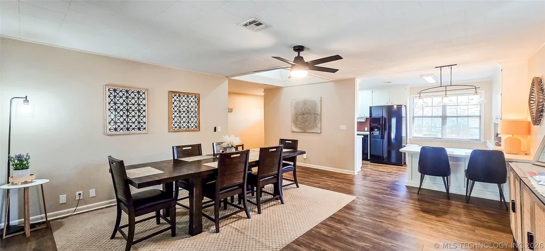 Photo of 1614 Sherwood Road