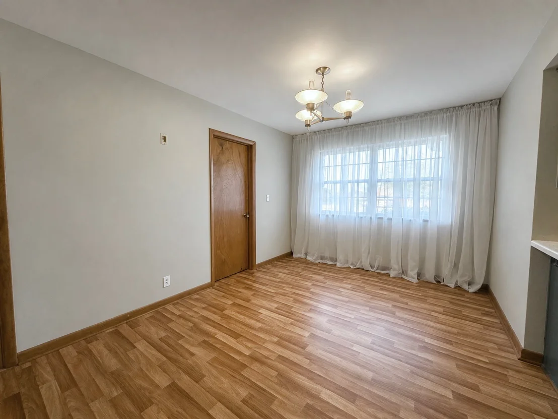 Photo of 1908 Lakeview Drive