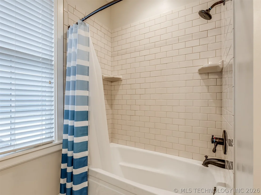 Photo of 25 Boulevard