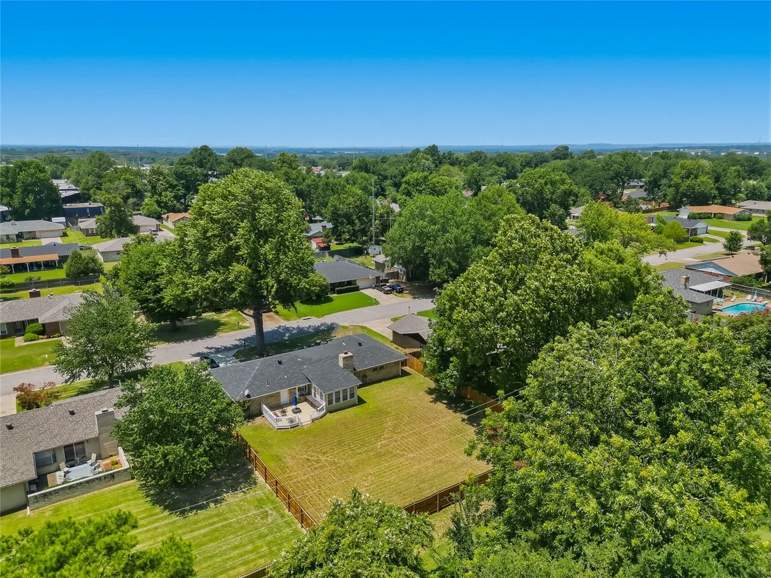 Photo of 8217 Meadow Drive