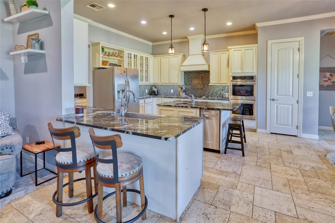 Photo of 905 Summit Ridge
