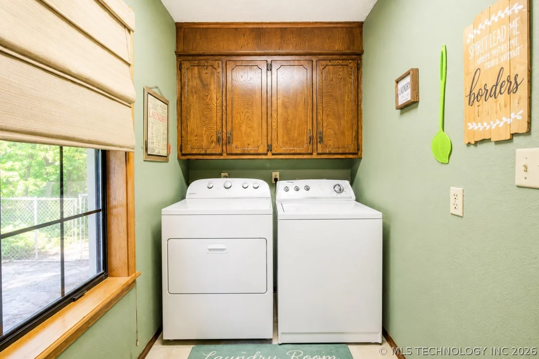 Photo of 15895 Briar Road