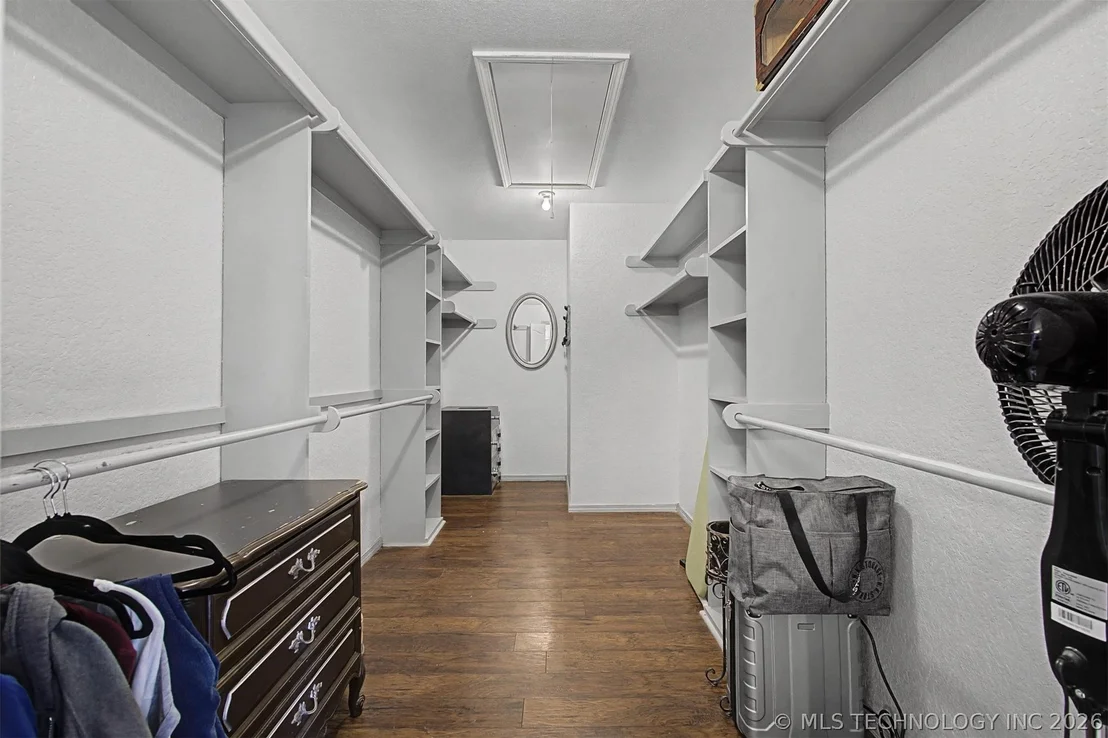 Photo of 5328 Monroe Road