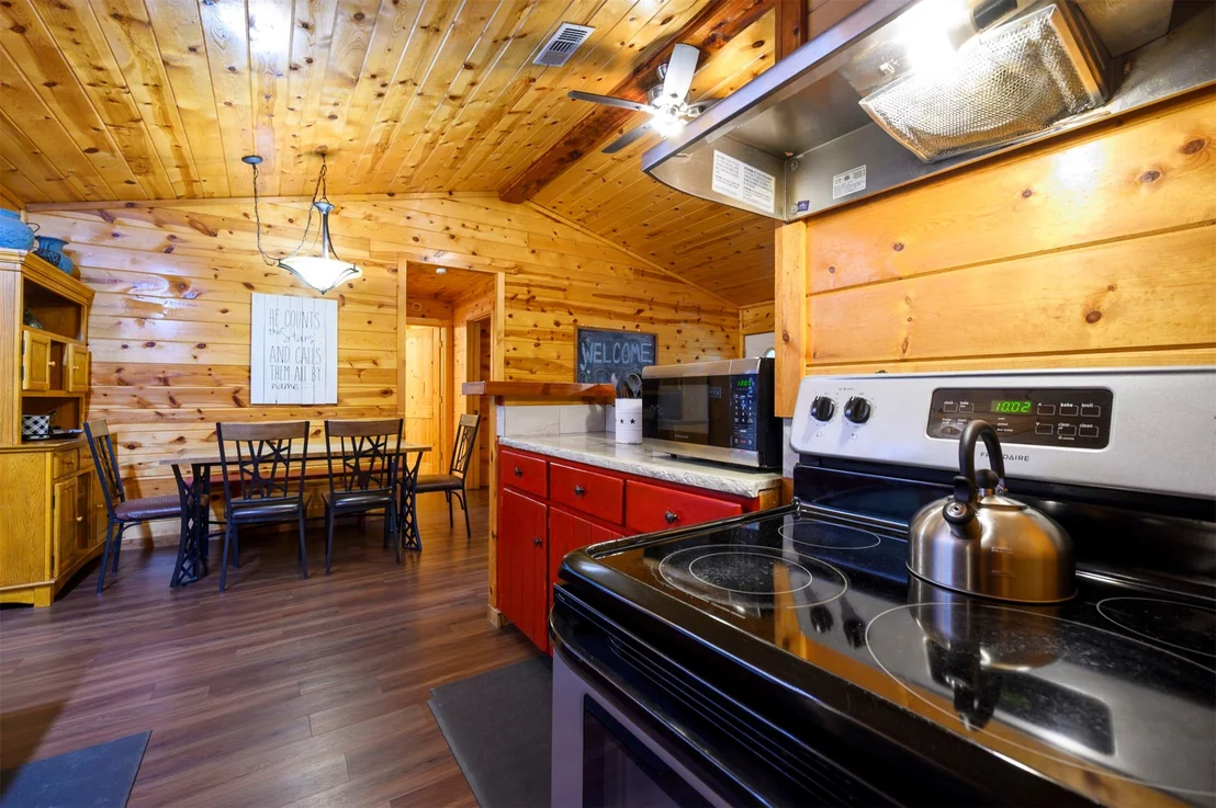 Photo of 609 Canoe Road
