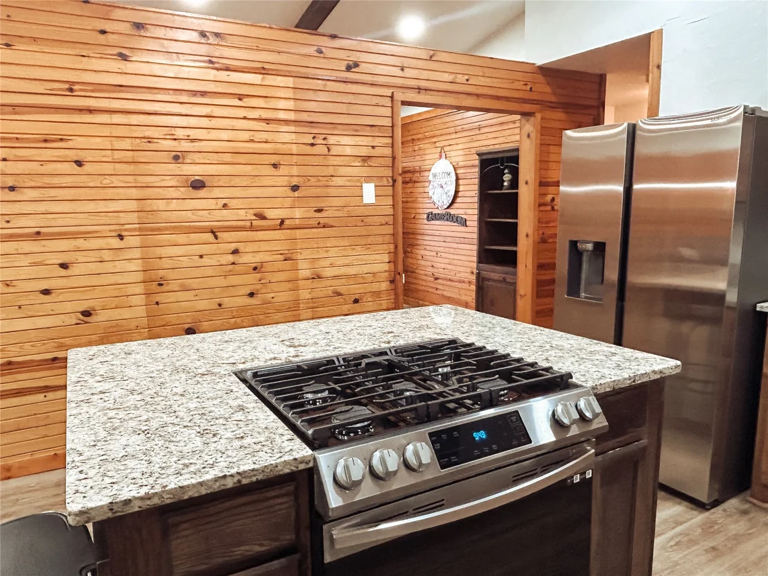Photo of 589 Mohawk Drive