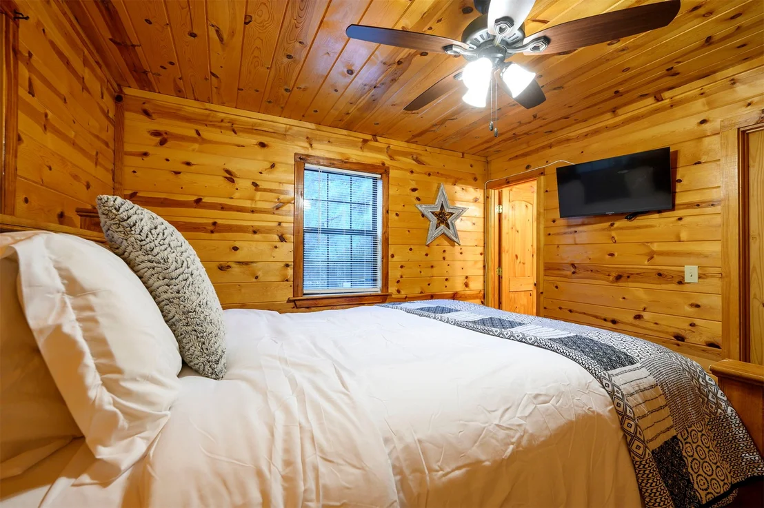 Photo of 609 Canoe Road