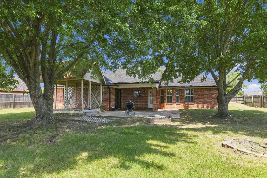 Photo of 183 Summit Circle