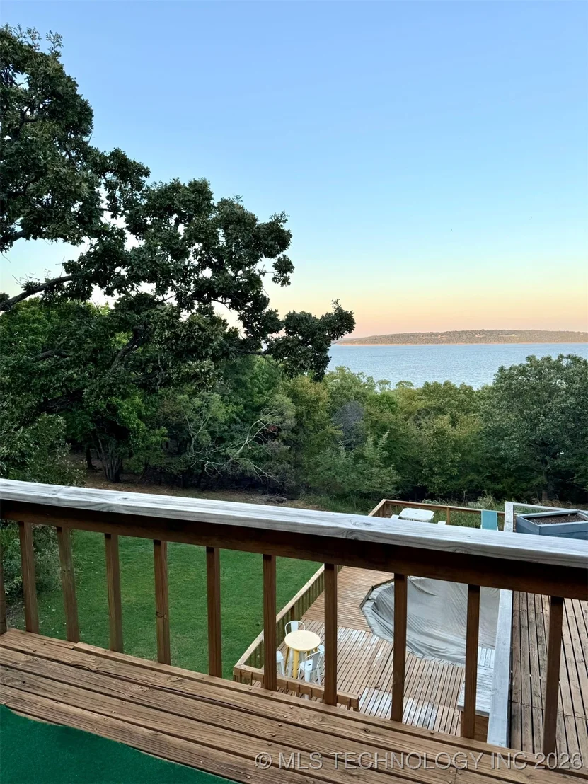Photo of 1048 Robin Hood Road