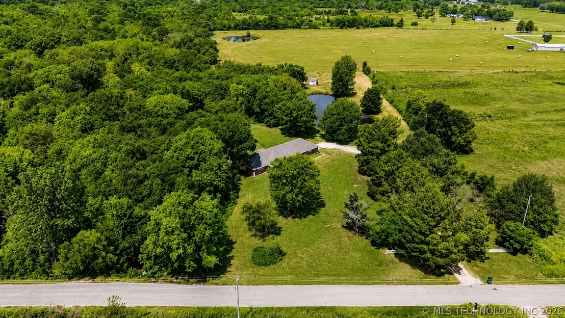 Photo of 19183 S Prairie Bell Road