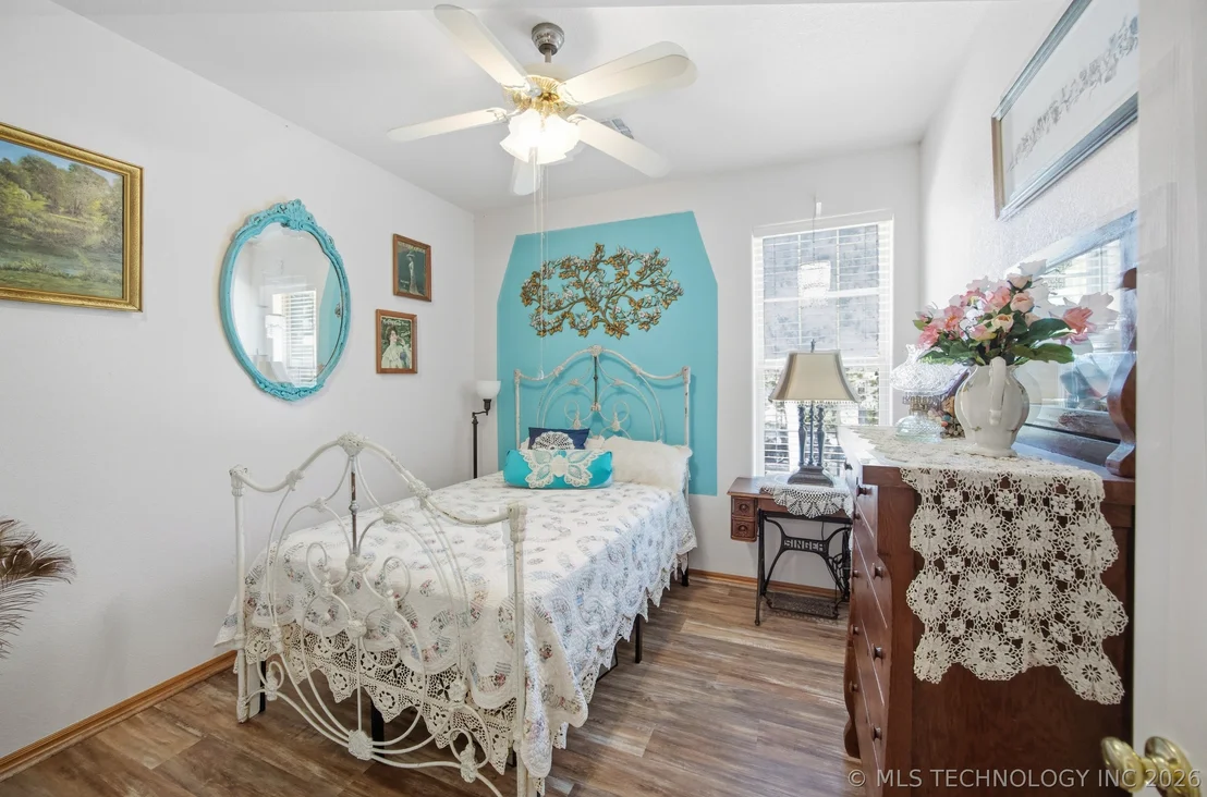 Photo of 2445 Avalon Drive