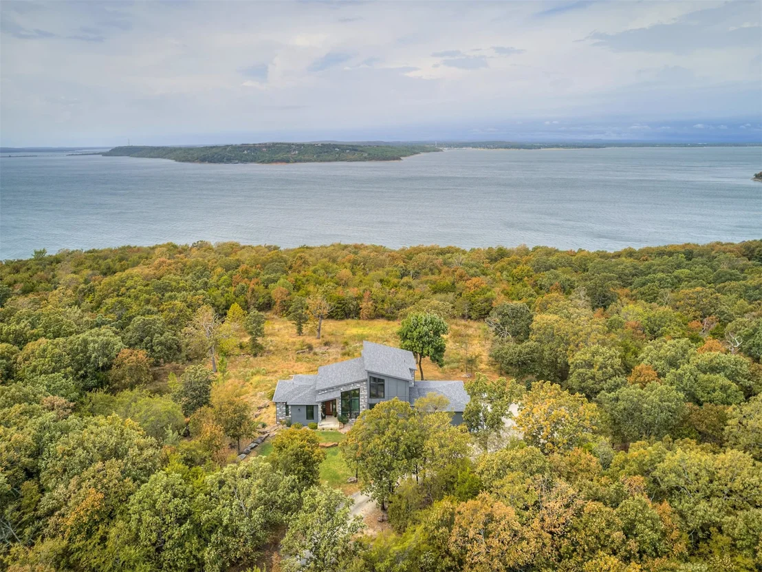Photo of 1073 Hidden Ridge Road