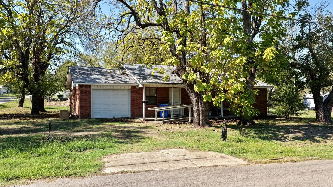 Photo of 602 NW 4th Street