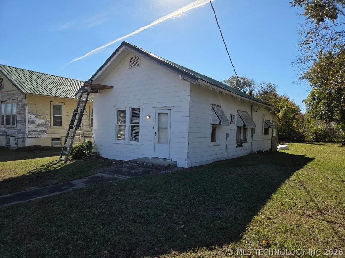 Photo of 309 W Foley