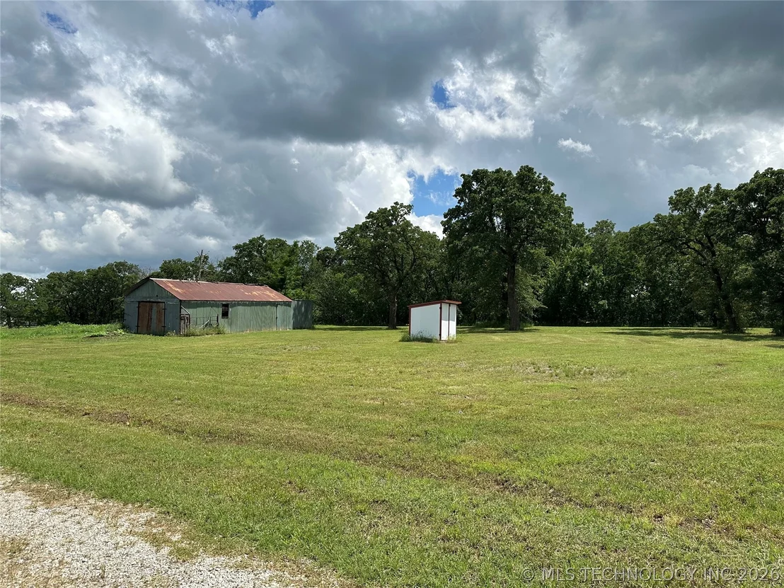 Photo of 4509 Midway