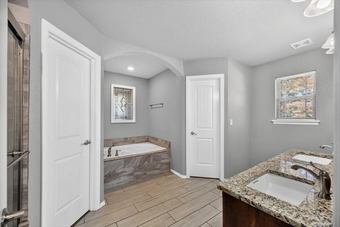 Photo of 301 Eagle Crest