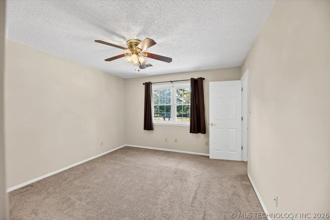 Photo of 36602 Ridge
