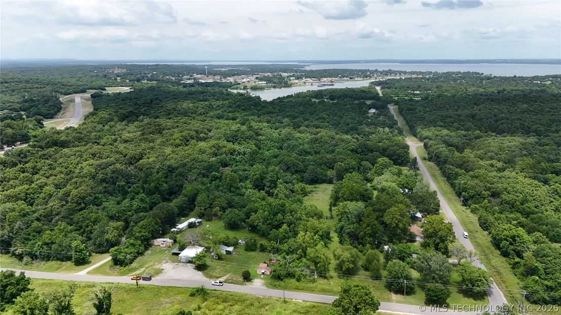 Photo of 330 E 1210 Road