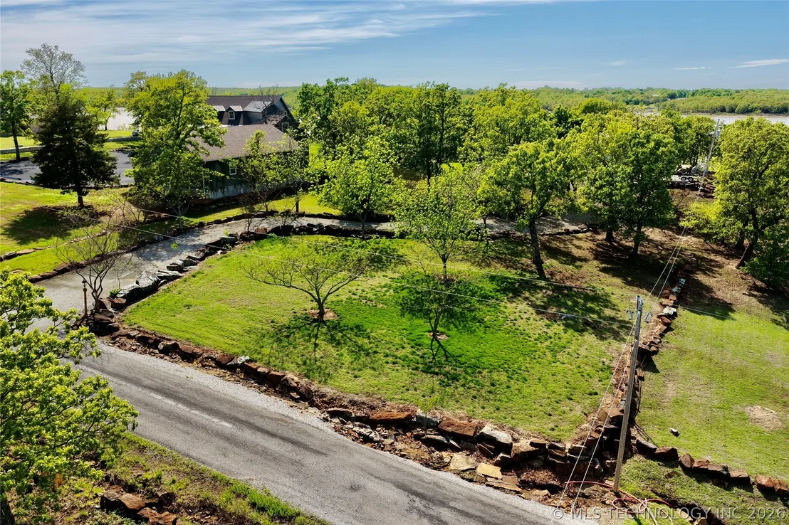 Photo of 324 Falcon Lane
