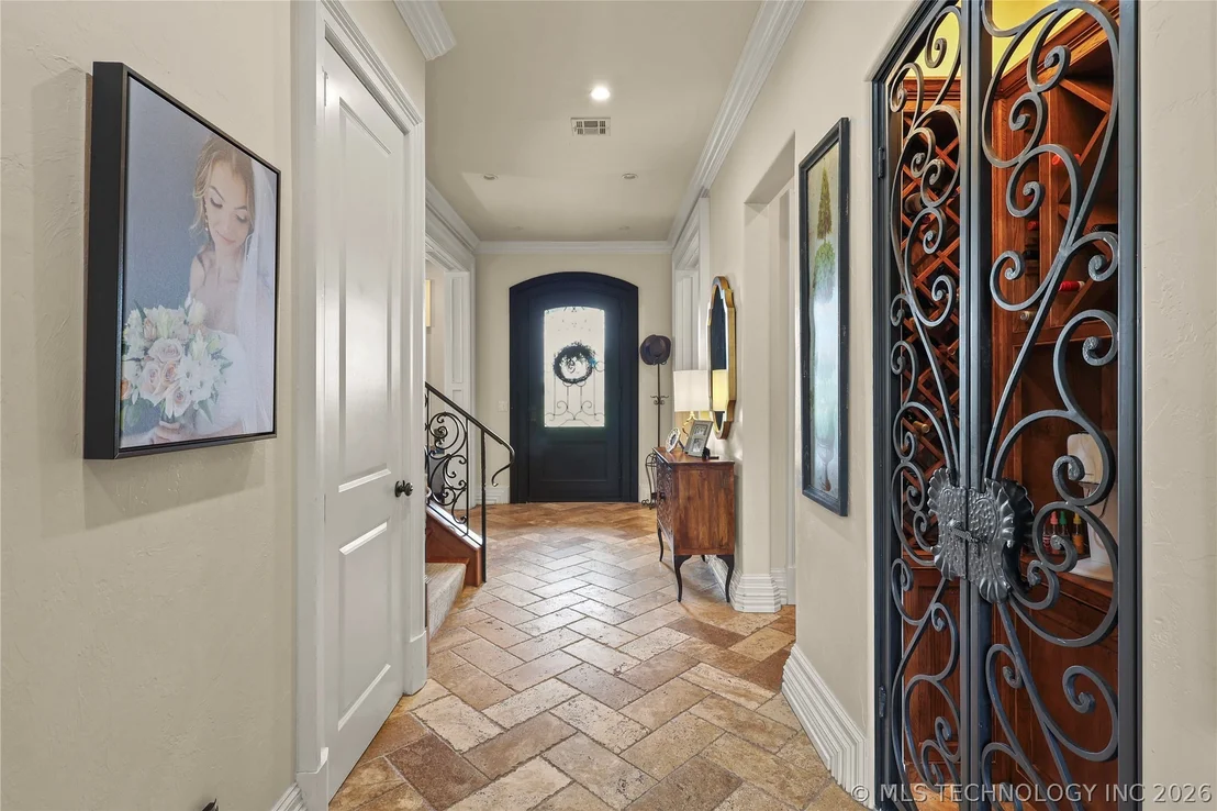 Photo of 87 Tuscan Road
